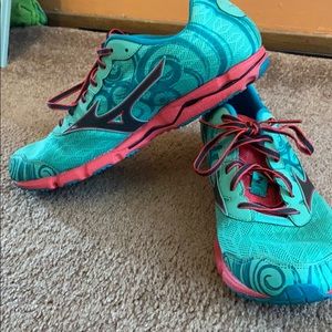 Mizuno Teal, Pink and Navy swirls running shoes